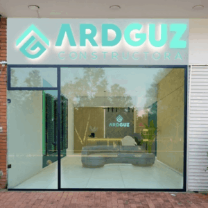 Espacio de experiencia, Showroom en Bogotá, oficina bogotá, Condominio Lagos de morrro azul compromiso con la naturaleza y respeto al entorno, lagos camprestre, lotes campestres, Proyecto exclusivo, Inversion inmobiliaria Ardguz te acompaña paso a paso para que puedas adquirir tu lote campestre con financiación desde el exterior. inversión inmobiliaria en Colombia está al alcance.